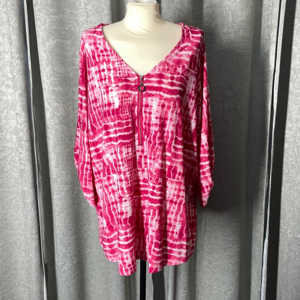 Women’s 1X Rebecca Malone Pink/White Top